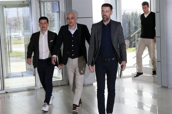 ODLAZI ZAJEDNO SA KRSTAJIĆEM: Kompletna rekonstrukcija u srpskom reprezentativnom fudbalu!