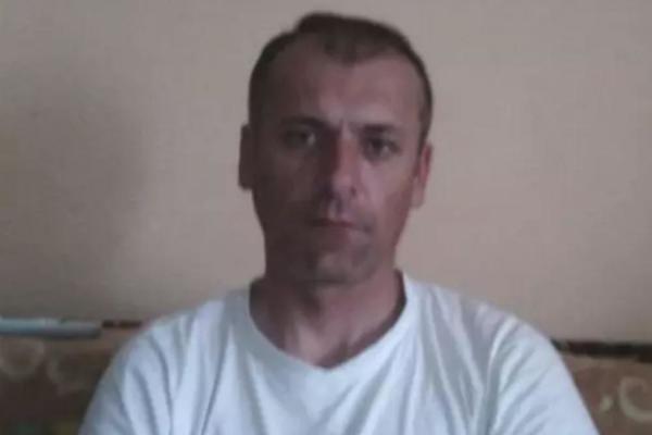 POLICAJAC KOJI JE OBLJUBIO DEVOJČICU (13) DRUŽIO SE SA NJENIM OCEM: Kažu da ga je jedna tragedija SKROZ PROMENILA