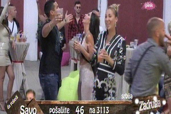 STANIJA PONOVO JAŠE! Starleta NASKOČILA na Marka, otišli su KORAK DALJE! (FOTO)