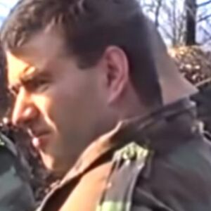 LEGIJA BEZ TRUNKE MILOSTI PUCAO PSU U GLAVU! Dok je dečko stajao u šoku ovaj mu je rekao nešto što se ne zaboravlja