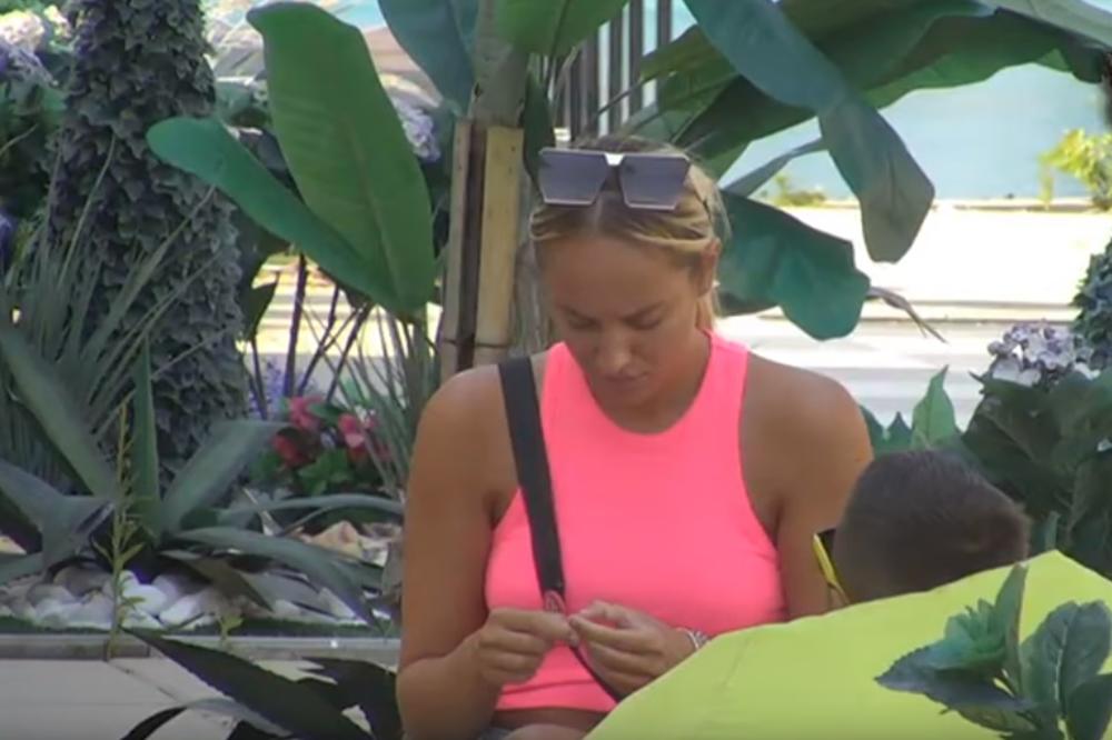 SRAMOTA ME JE DA POGLEDAM RODITELJE U OČI: Luna pred FINALE otkrila detalje veze s Markom, a OVOG se najviše PLAŠI!