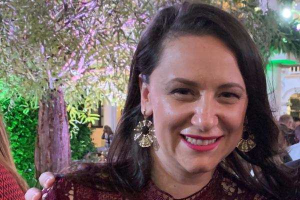 TAČI JE OBOŽAVA! Zana Rudi pokriva sve zemlje LATINSKE AMERIKE koje su priznale KOSOVO! RADILA JE SVAŠTA PRE TOGA