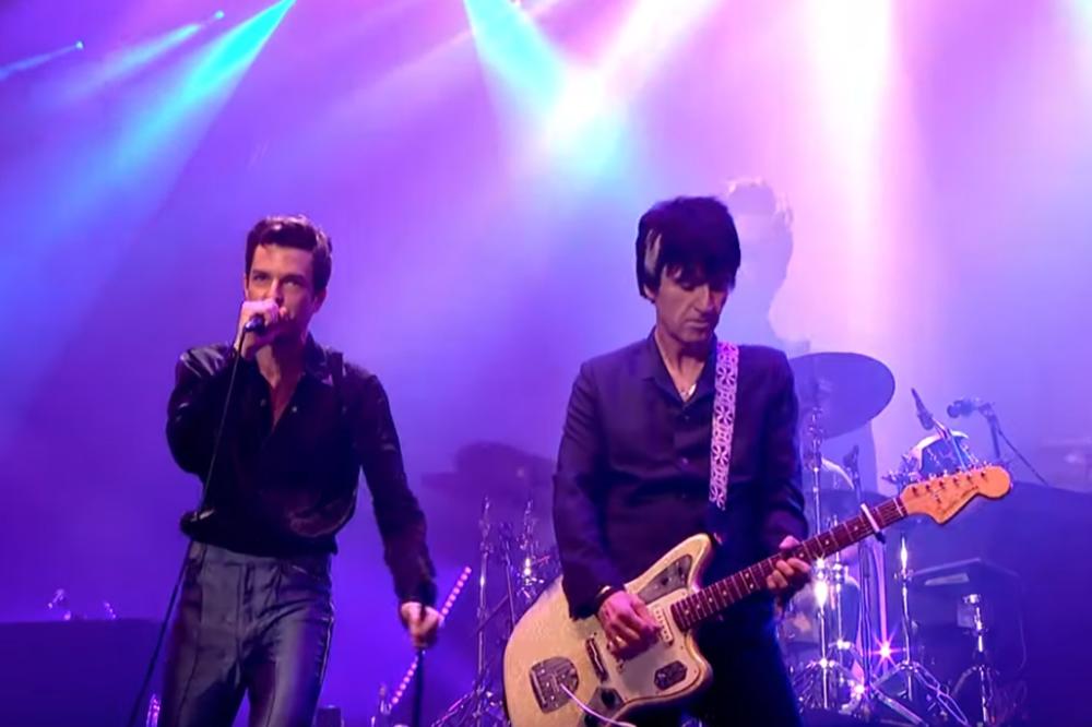 The Killers, Pet Shop Boys i Džoni Mar zajedno na sceni (VIDEO)