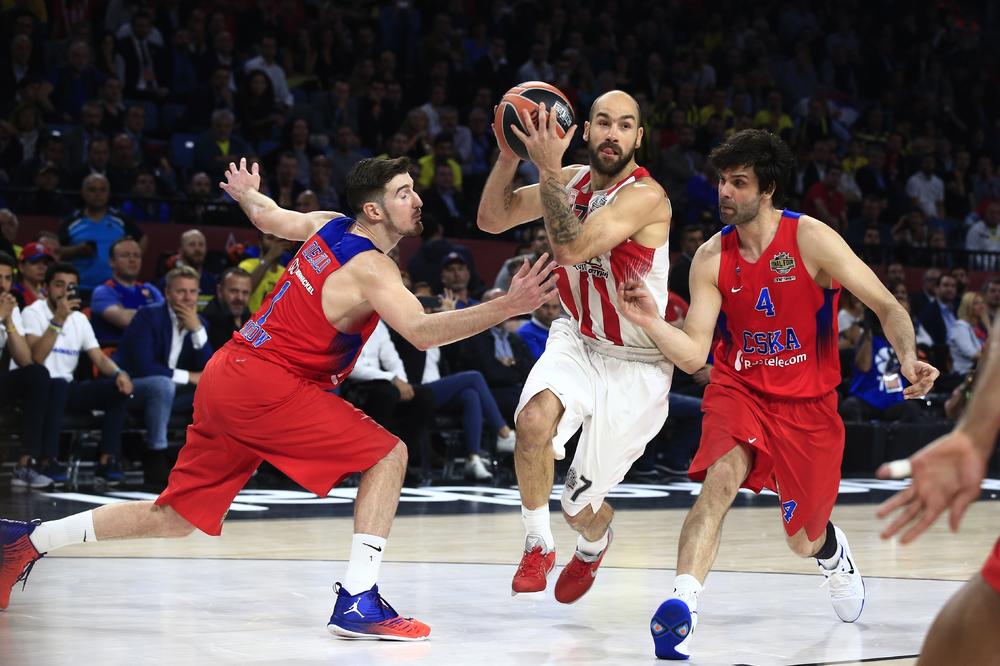 BRUTALAN ODGOVOR ŽELJKA OBRADOVIĆA NA LOŠU SEZONU: Fenerbahče doveo veliku zvezdu Evrolige!