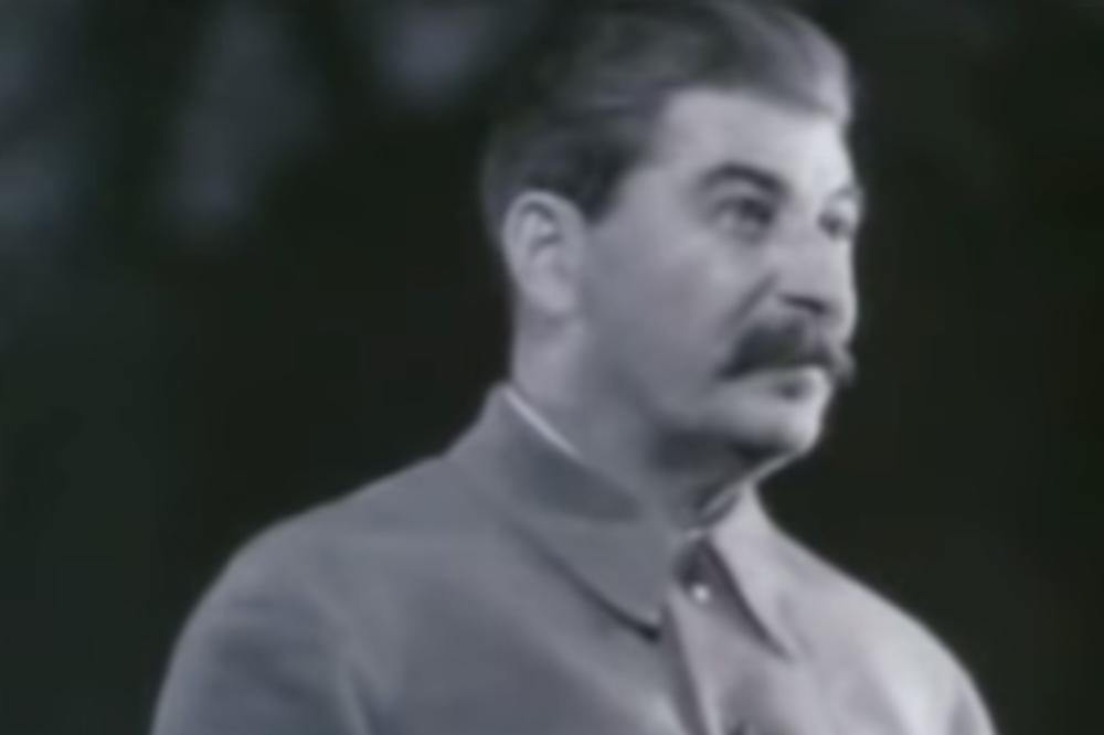 STALJIN IZRONIO IZ JEZERA! Stanovnici ruskog gradića ostali BEZ REČI!