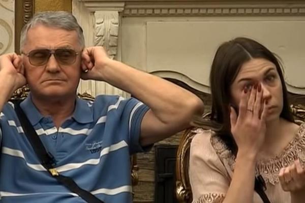 MILOJKO BI PREVARIO MILIJANU SA JOŠ MLAĐOM DEVOJKOM: Bacio oko na učesnicu koja ima samo 17 GODINA!