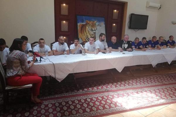 VREME JE ZA JEDAN OD NAJVEĆIH DOGAĐAJA U SVETU KIK BOKSA: Palmini tigrovi su spremni za Grke!