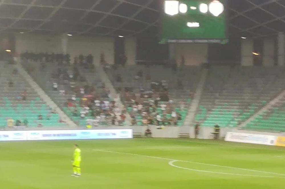 KOSOVO JE SRCE SRBIJE ORI SE LJUBLJANOM: Grobari i Zmajčeki napravili sjajnu atmosferu u Stožicama!