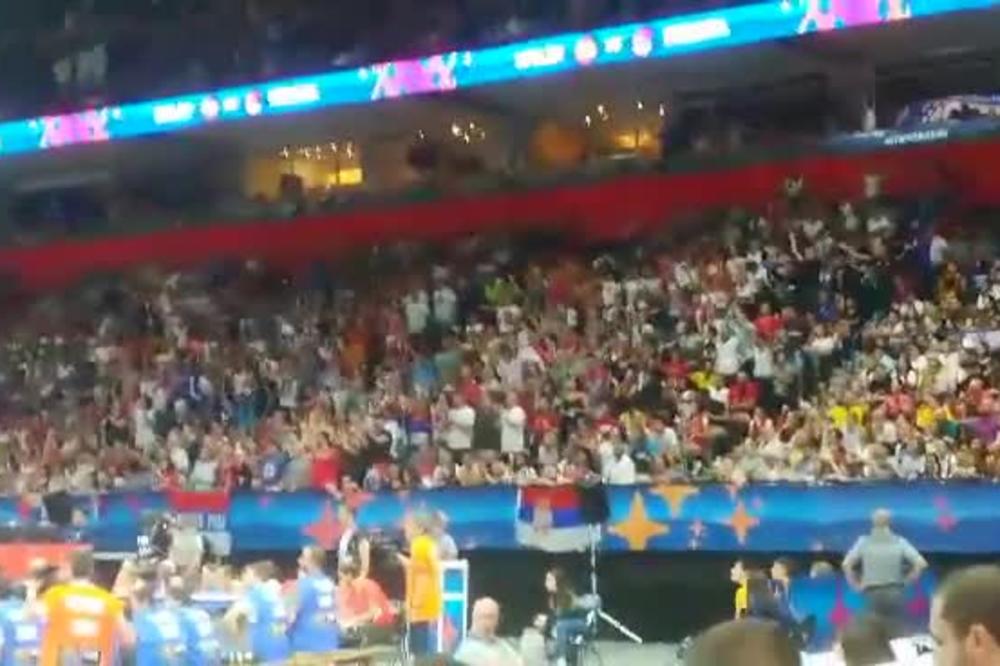 SUDIJE SU JOŠ SAMO VIŠE RASPALILE ARENU: Zbog njihovih odluka grmela je cela hala!