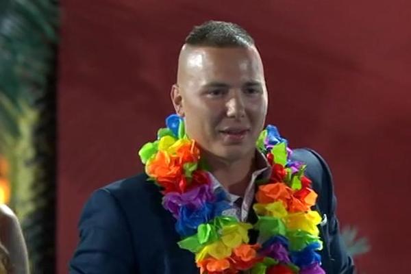 ISPLIVALA BRENDONOVA GOLIŠAVA FOTKA Bivši zadrugar se oglasio, hejteri su postali moji fanovi, trebali su mi (FOTO)