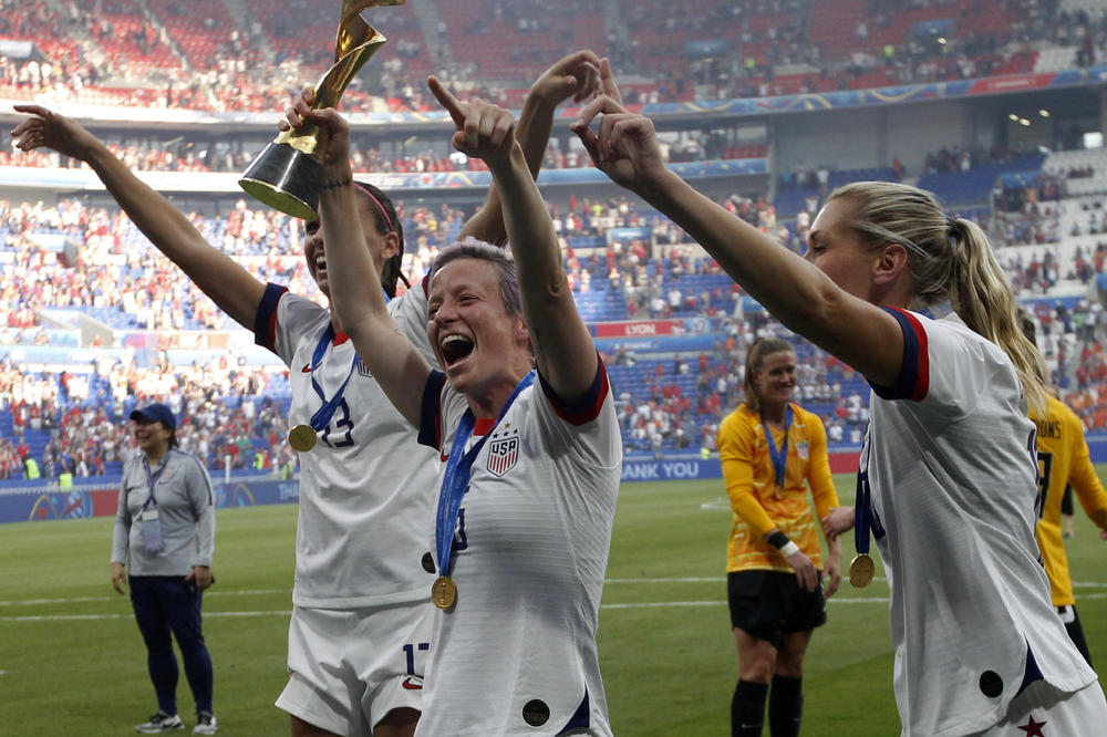ZNA SE KO VLADA SVETOM: Amerikanke odbranile titulu svetskog prvaka u fudbalu!