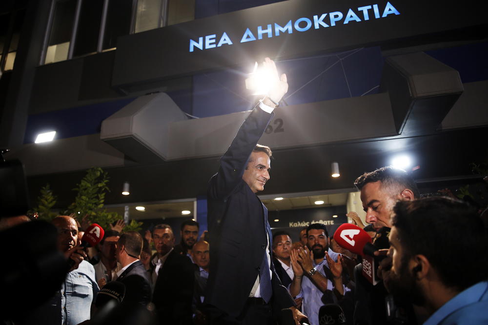 EVO ZAŠTO SU SRBI ZAISTA NEPOŽELJNI U GRČKOJ: Procurila informacija pravo iz Micotakisovog kabineta!