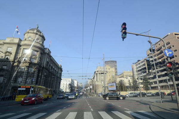 U BEOGRADU NE RADE SEMAFORI NA VIŠE LOKACIJA! Nevreme je napravilo HAVARIJU, MORATE POSEBNO DA PAZITE!