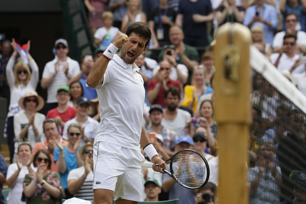 ŠAMPIONSKA PARTIJA NOVAKA ĐOKOVIĆA: Prvi reket sveta odsvirao kraj za pijansitu i otišao  u četvrtfinale Vimbldona!