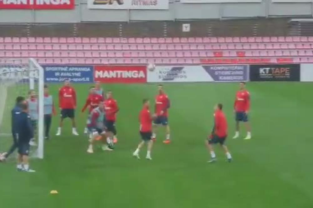 NEKA SE PONOVI 2018! Zvezda odradila poslednji trening pred novi napad na Ligu šampiona