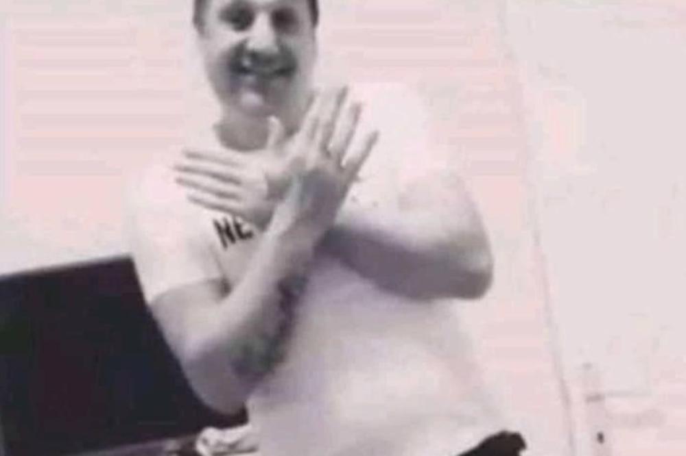 GAGI ĐOGANI POKAZUJE DVOGLAVOG ALBANSKOG ORLA! Pljušte uvrede na njegov račun, istina je međutim drugačija (VIDEO)