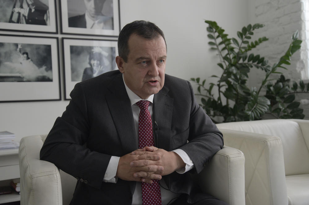 ALBANCI BRUTALNO NAPALI DAČIĆA! Razlog je jasan!