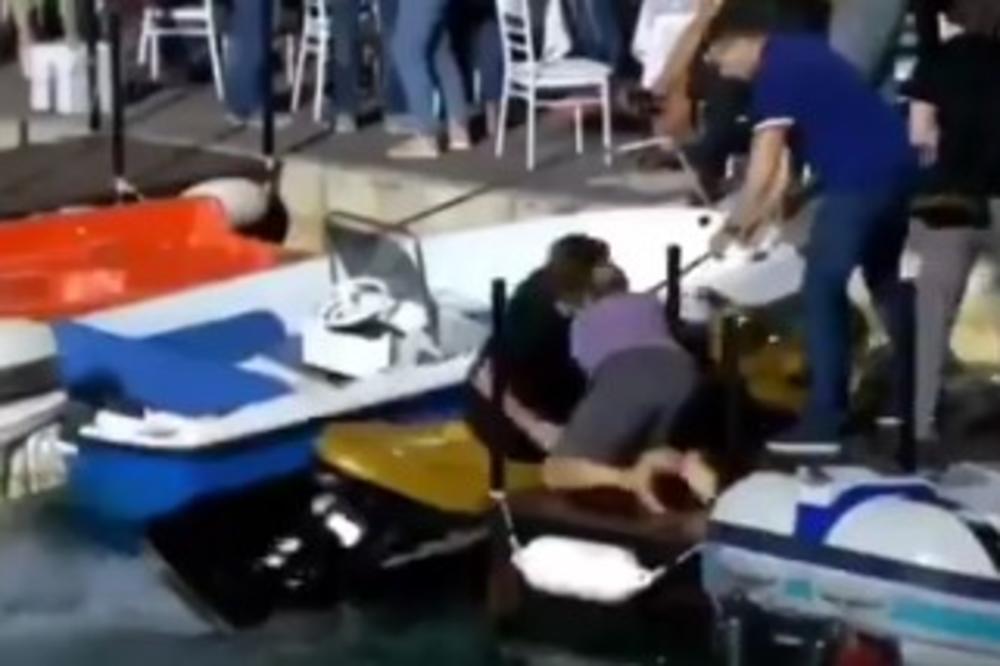 ZAMALO DA IZGINU! Željku Mitroviću se skuter oteo kontroli, SVIMA JE BILA FRKA! (VIDEO)