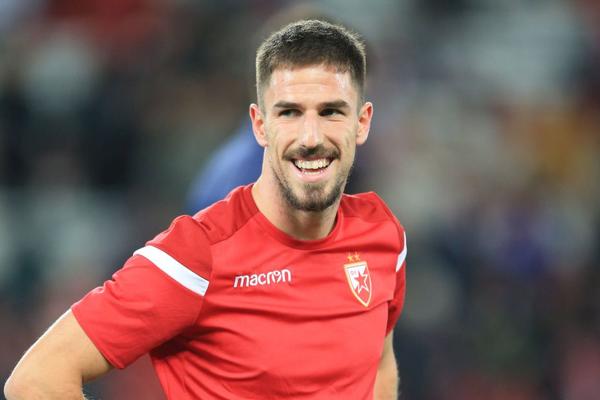 PAR SATI PRED MEČ SA SUDUVOM, ARAPI SERVIRAJU BOMBU: Miloš Degenek se vraća u Crvenu zvezdu?!