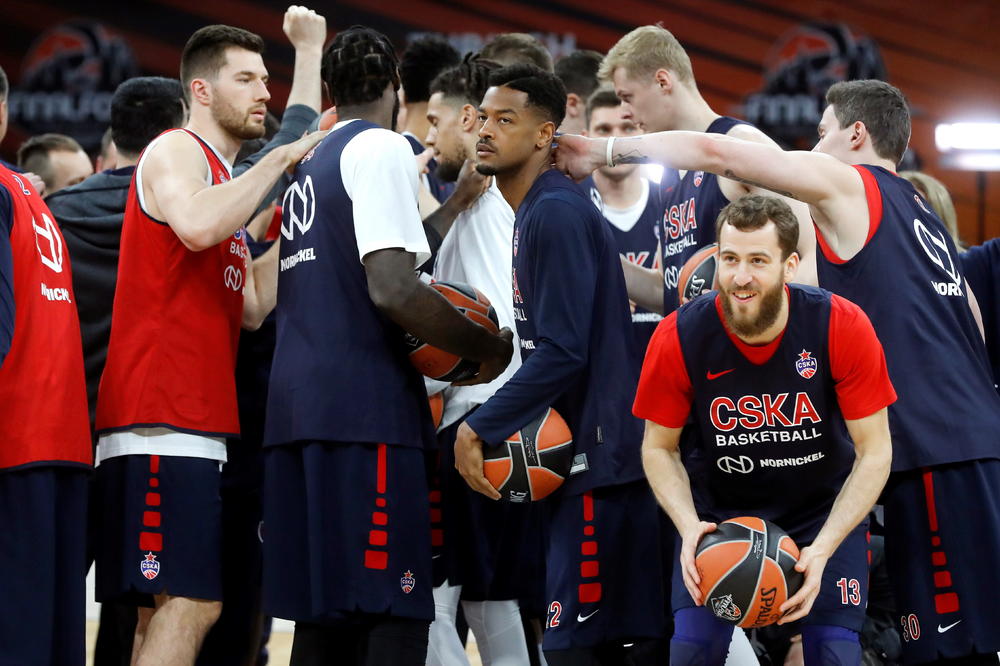 IMAMO NAJTRAŽENIJEG IGRAČA U EVROPI: Šampion Evrolige ostao bez stuba ekipe!