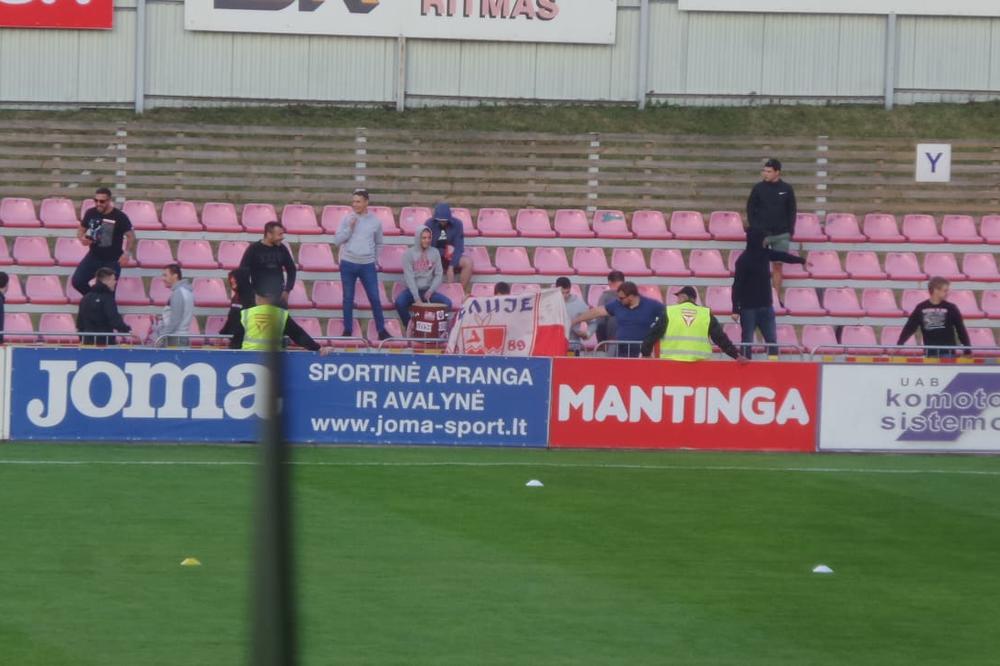 BRAĆA SU STIGLA: I već njihova grmljavina odjekuje stadionom!