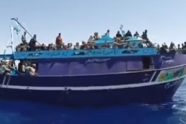 SALVINIJA MRZE SVI MIGRANTI! Italijan je zatvorio NAJVEĆI CENTAR ZA IZBEGLICE, A ONDA JE OTIŠAO KORAK DALJE