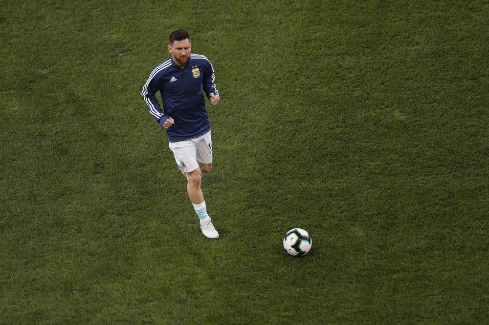 MOŽETE DA GA MRZITE, ALI MORATE DA GA POŠTUJETE ZBOG OVOGA: Hladni talas zarobio Argentinu, a onda se pojavio Mesi!