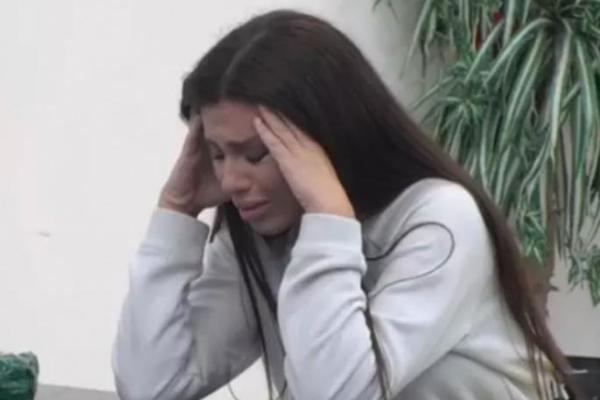 STANIJA DOBROJEVIĆ U FINANSIJSKOJ KRIZI?! Starleta prodaje VREDNU STVAR! Javno dala OGLAS! (FOTO)