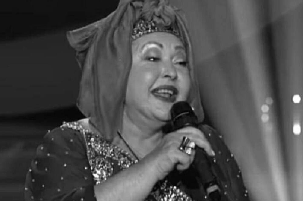 USVOJILA JE PRE NEGO ŠTO JE UMRLA! OVO JE JEDINA ĆERKA ESME REDŽEPOVE: Pevačica je imala 47 sinova!