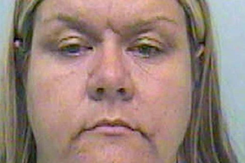 ONA JE DEMON: Najgora ženska pedofilka IZLAZI IZ ZATVORA! Zlostvaljala i BEBE! Kažu da VIŠE NE PREDSTAVLJA RIZIK?!