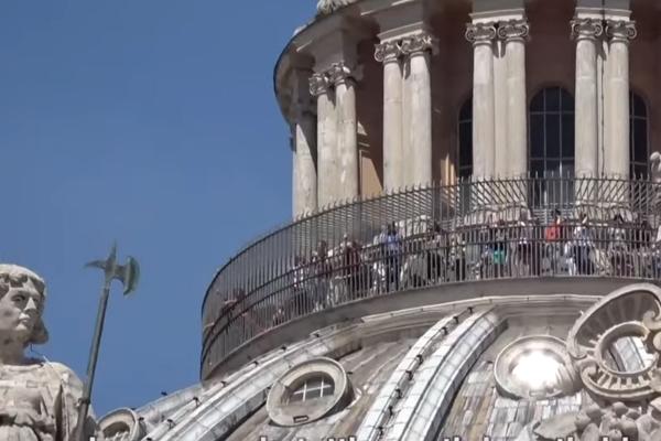 VATIKAN TRANSPARENTAN: Objavio popis nekretnina koje poseduje! Pogodite koliko ih ima