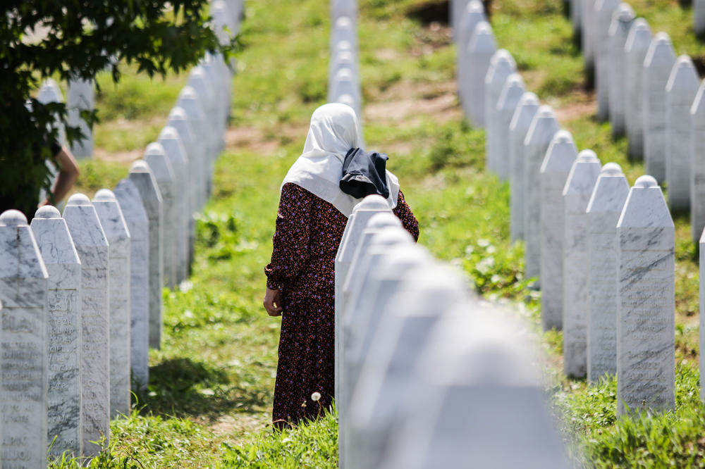 VLADA FEDERACIJE BIH PROGLASILA 11. jul za Dan žalosti