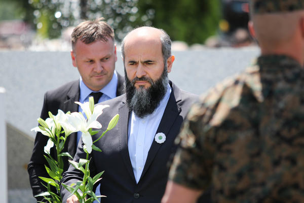 ZUKORLIĆ NA KOMEMORACIJI U POTOČARIMA: Ne smemo dozvoliti stvaranje ambijenta za glorifikovanje RATNIH ZLOČINACA!