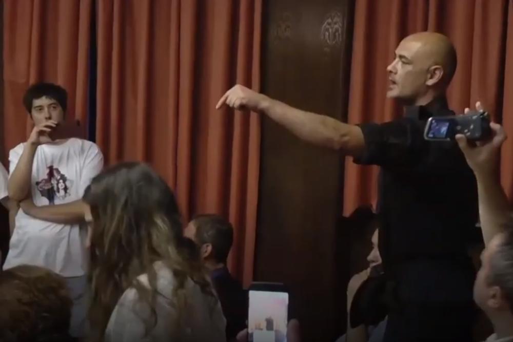 JA KAD TE NAĐEM, MAJKA NEĆE DA TE PREPOZNA Ekstremisti upali u Kolarac i PRETILI, među njima i poznata antivakserka