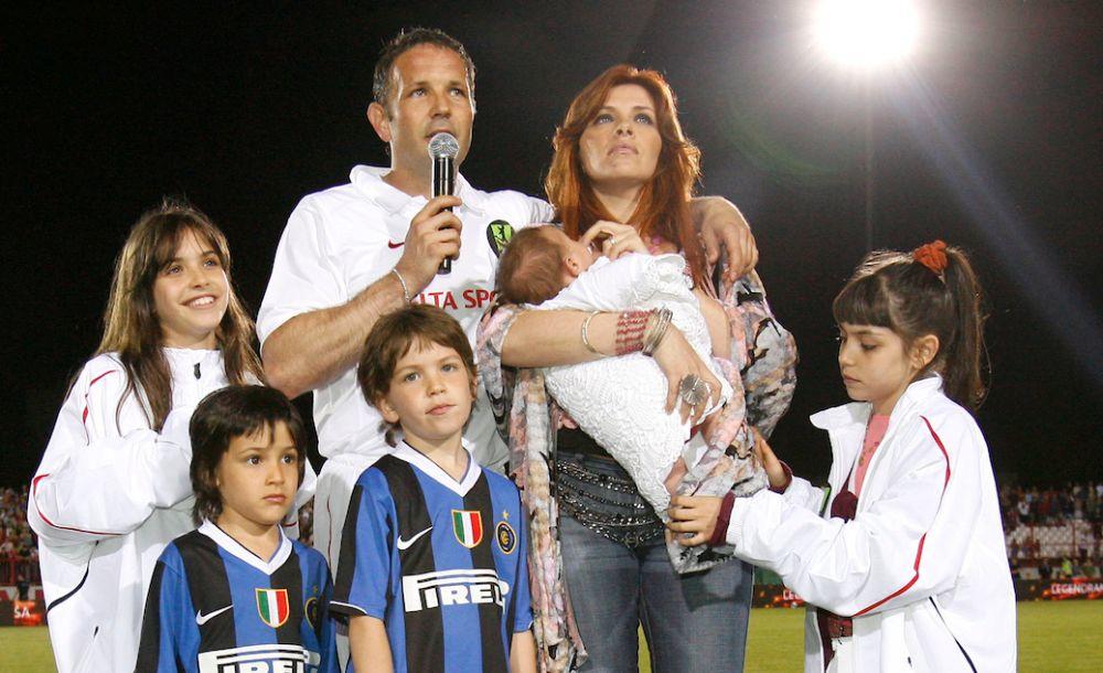 Siniša Mihajlović sa porodicom  