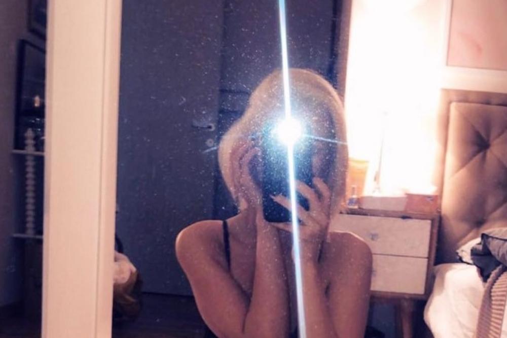 "MUSLIMANKA SAM, ALI FARBAM JAJA ZA VASKRS!" PEVAČICA IZGORELA ZBOG KOMENTARA NA MREŽAMA: Bog je jedan!