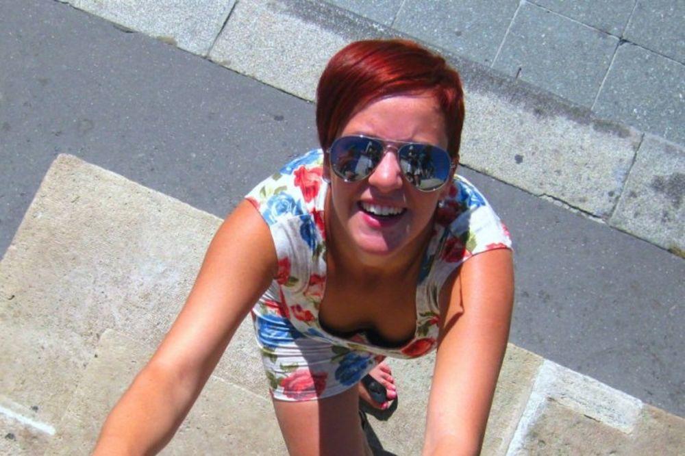 VOLELI STE JE KAO VODITELJKU, A SADA RADI ZA DRŽAVU! Udala se posle samo MESEC DANA VEZE, a uskoro postaje MAJKA!