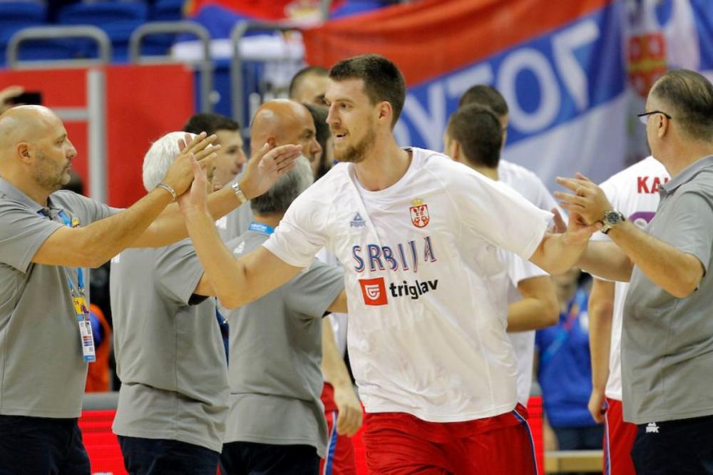 MORAĆE DA OSTANE U VEŠTAČKOJ KOMI: Potpuno nove informacije vezane za zdravstveno stanje Ognjena Kuzmića!