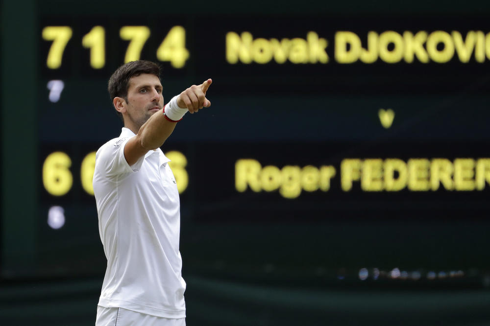 HRVATSKI KOMENTATORI NAVIJALI PROTIV NOVAKA KAO DA IM PIŠTOLJEM PRETE: Čuveni pisac im je svima očitao lekciju!