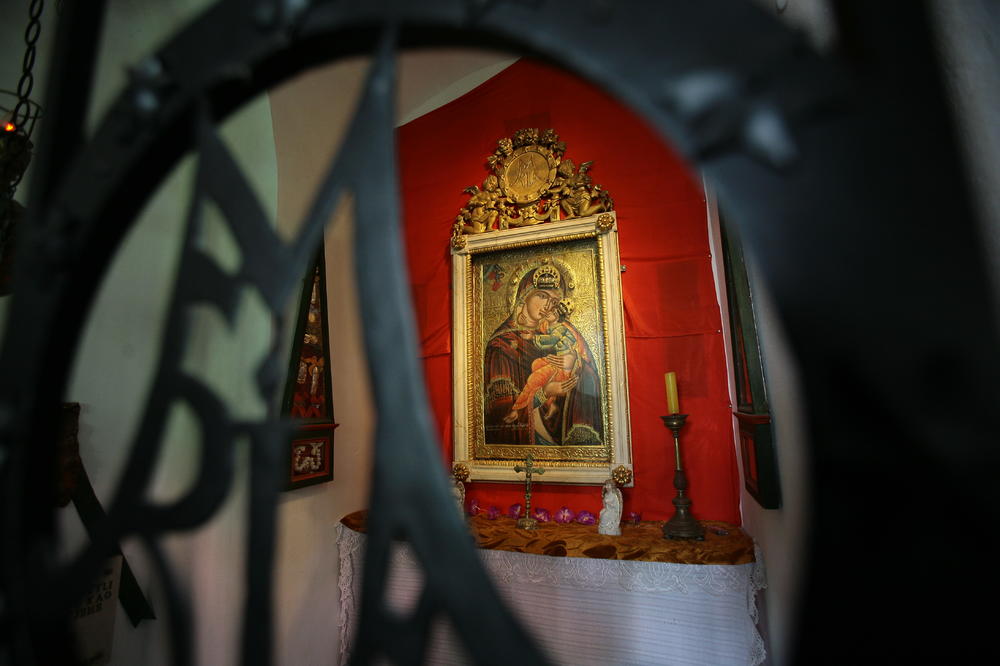 NA DANAŠNJI PRAZNIK SVE ŽENE MORAJU DA ISPOŠTUJU 1 OBIČAJ: Veruje se da to MOŽE DA im POMOGNE