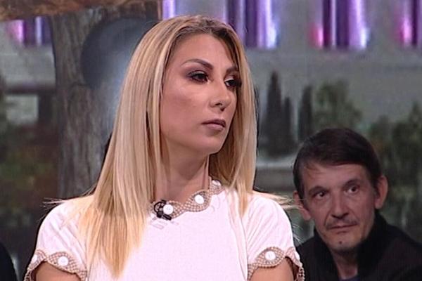 DEVOJKE, NAVALITE! Panić objavio NADEŽDIN BROJ, a onda ona njegov! Zbog ovoga će NA SUD! RAT BVŠIH SVE ŽEŠĆI!