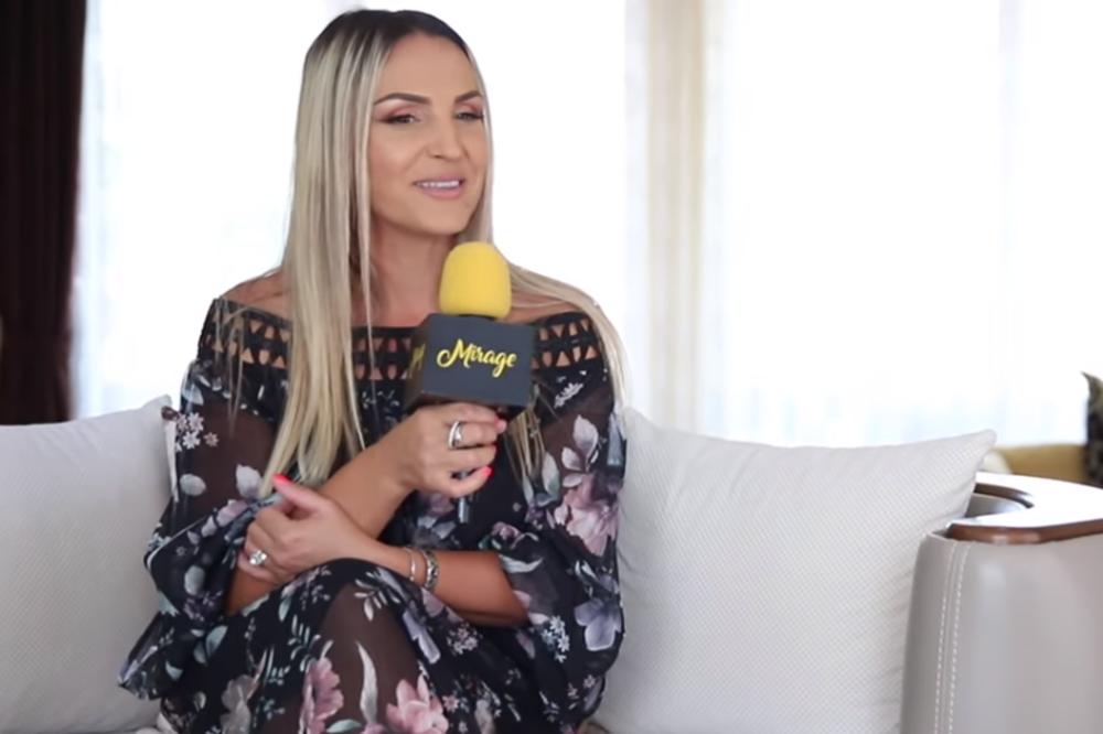 ALBANSKA PEVAČICA POKAZALA LUKSUZ U KOME ŽIVI: Ovo ste videli SAMO još u LATINOAMERIČKIM SERIJAMA! (VIDEO)