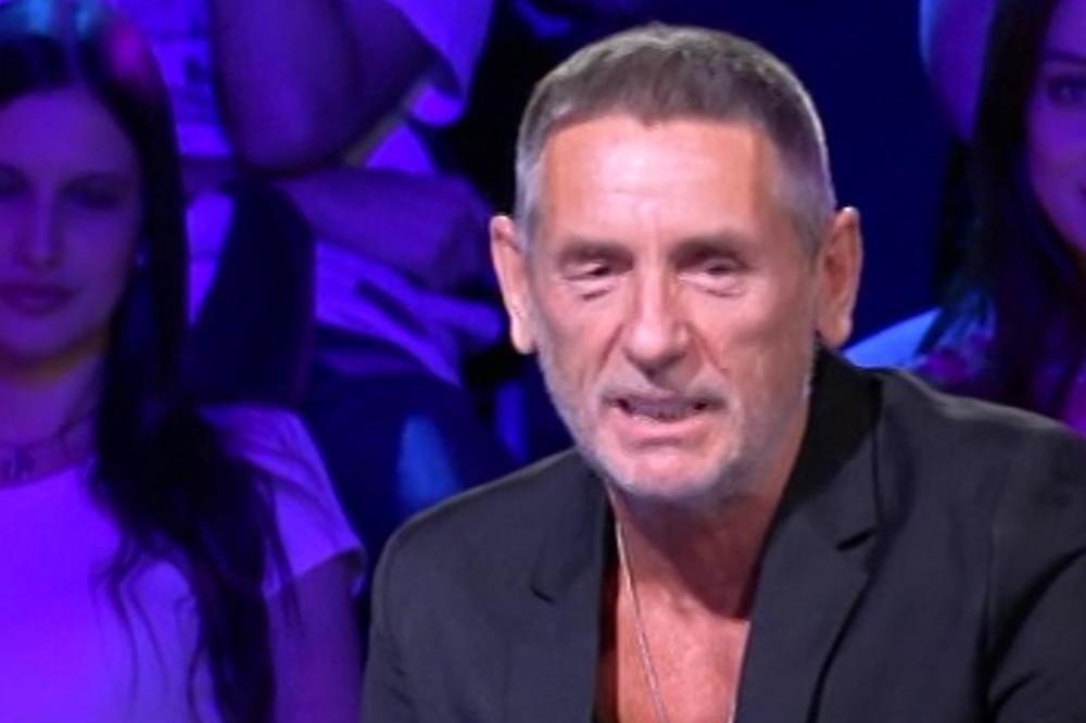 LEPI MIĆA NAPADNUT USRED KAFIĆA: Zbog ove ZADRUGARKE mu je prišao MUŠKARAC, a onda je nastao HAOS!