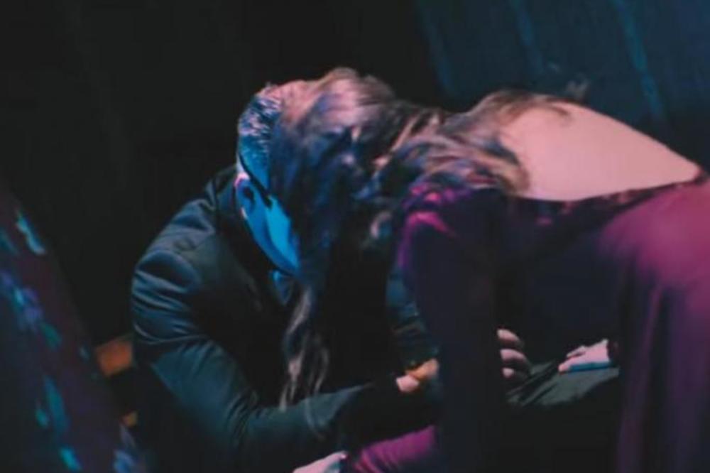 NAŠEG POZNATOG FOLKERA NIJE BRIGA ZA KORONU? Pevao u prepunom klubu i ozbiljno UGROZIO ZDRAVLJE!