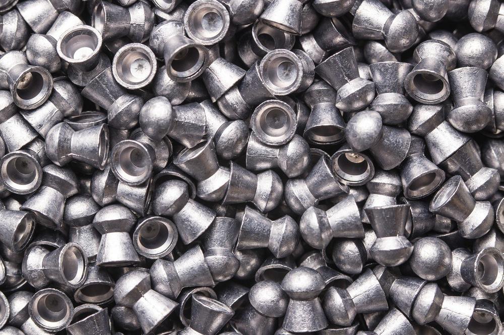 IZLAGANJE OVOJ MATERIJI OD DECE STVARA UBICE! Kada odrastu u OVAKVOM OKRUŽENJU, njihova budućnost postaje NASILJE