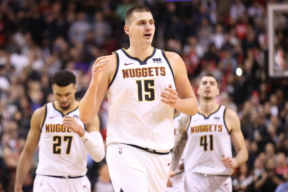 SHVATILI SU I ONI ŠTA JE MAGIJA IZ SOMBORA: Amerikanci na najradosniji praznik hoće da gledaju Jokića!