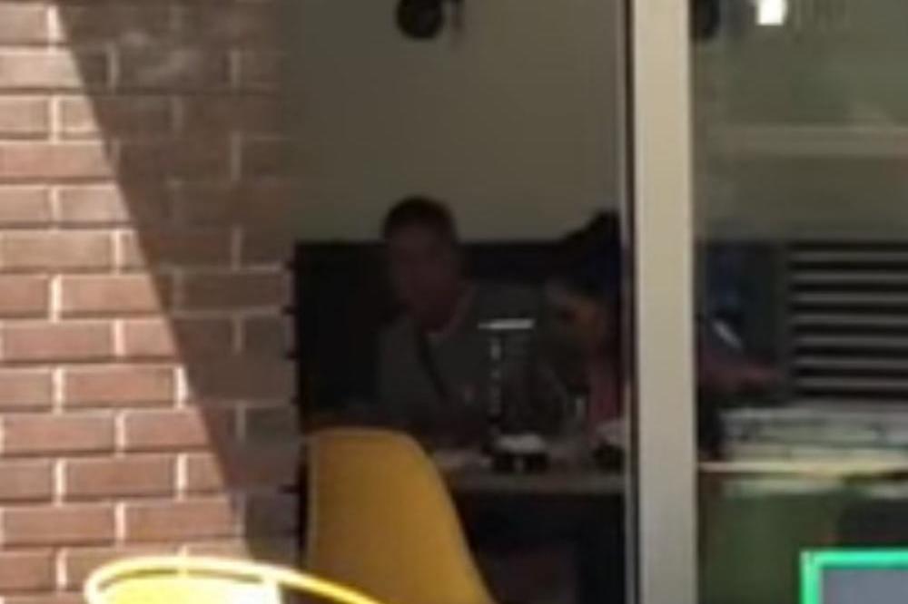 ANA I DAVID UHVAĆENI U BRUTALNOJ SVAĐI: Samo na Instagramu im cvetaju ruže, a u realnosti im je totalni HAOS (FOTO)