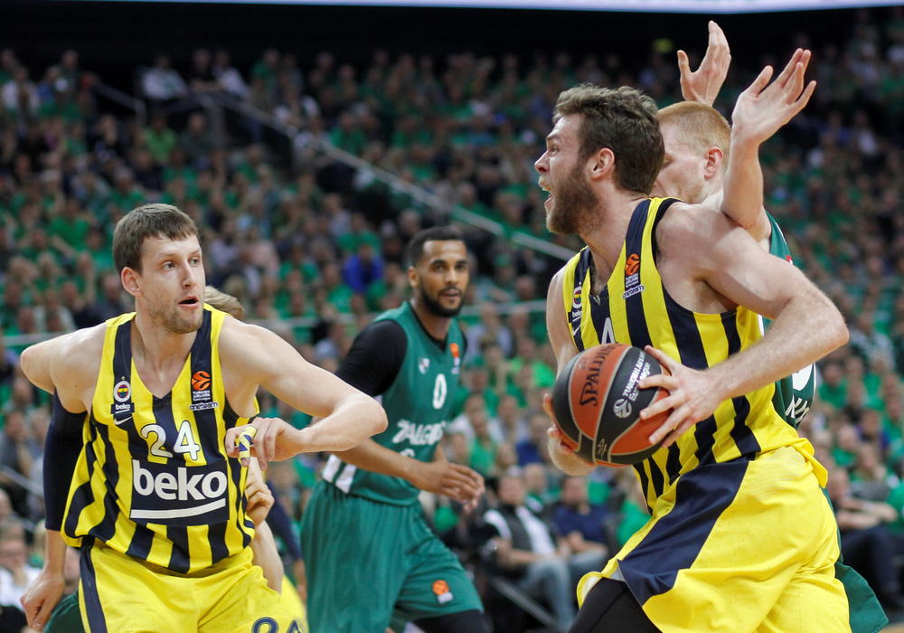 Nikolo Meli u dresu Fenerbahčea  