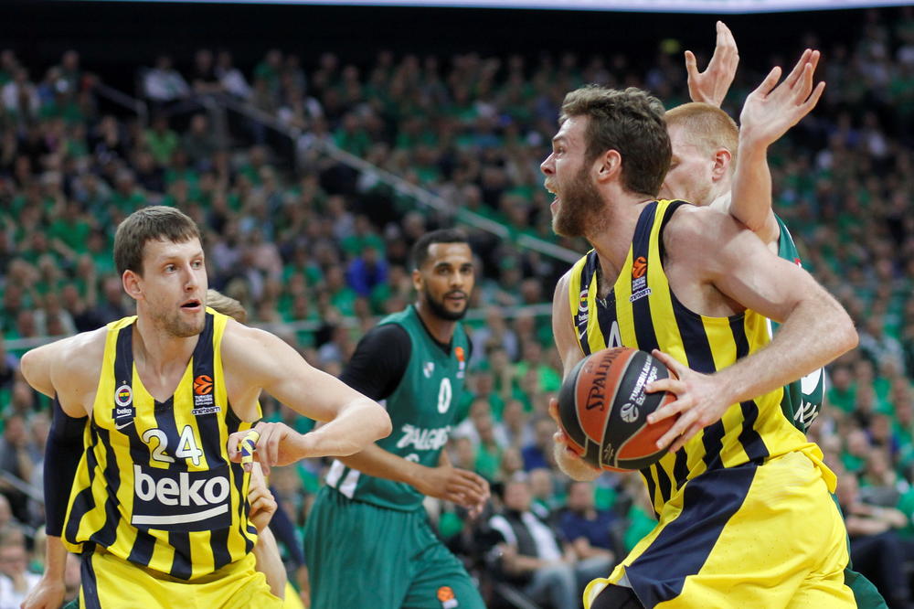 ITALIJANI U PROBLEMIMA: Nikolo Melio operisao koleno i ne igra na Mundobasketu?!