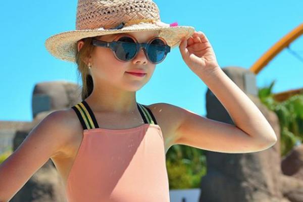 ANASTASIJA GODINAMA NOSI TITULU NAJLEPŠE DEVOJČICE SVETA: Sad je porasla, a njen izgled je NESTVARAN (FOTO)